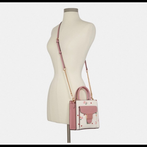 💕🌸🆕Coach Mini Pepper Crossbody with Heart Petal Print🌸💕 - Picture 4 of 6